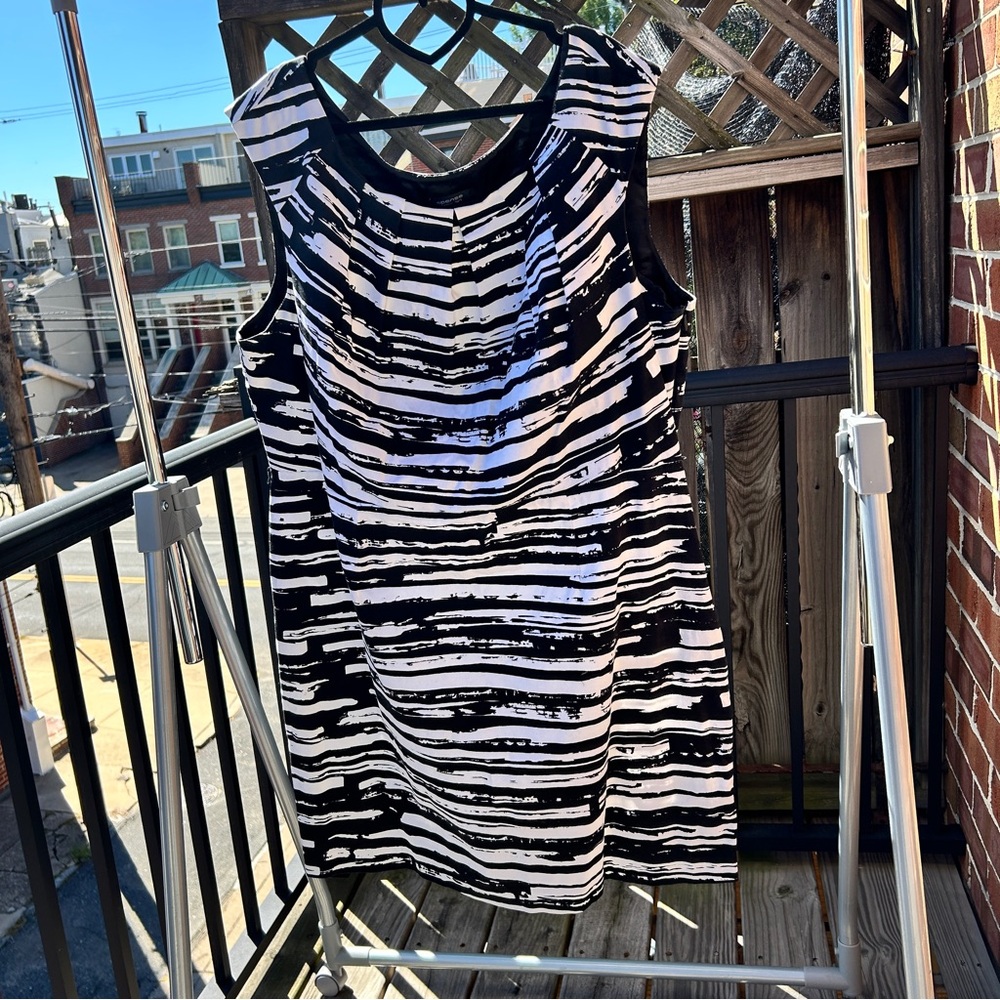 Spense  Black and White Plus Dress 20W